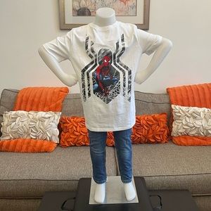 ❗️🆕Gapfit X Marvel Spiderman White Short Sleeve T-shirt❗️